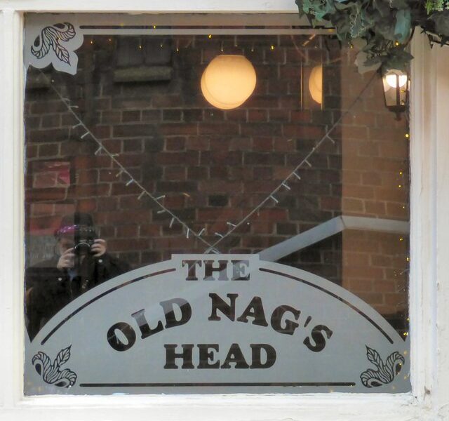 SJ8398 : Old Nag's Head: Etched window