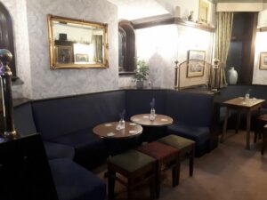 SK3388 : Lounge in the Princess Royal