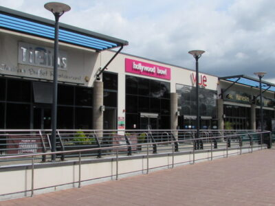 ST2995 : Hollywood Bowl in Cwmbran town centre