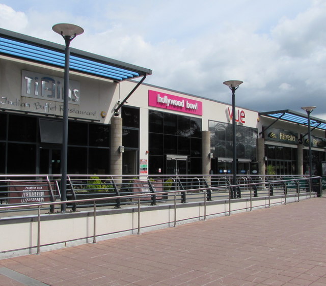 ST2995 : Hollywood Bowl in Cwmbran town centre