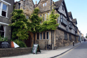 ST6316 : Abbeylands, 48 Cheap Street, Sherborne