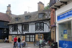 ST6316 : Bow House, Market Place, Sherborne