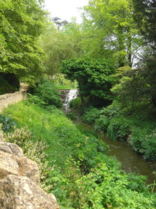 ST6416 : The waterfall at Sherborne castle lake