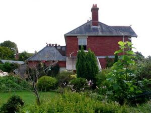 SU0100 : 7 Milton Rd