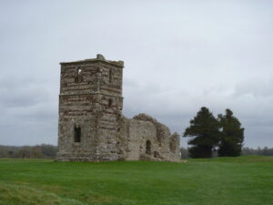 SU0210 : Knowlton church and earthworks [1]