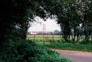 SU0306 : Horton Tower from Uppington