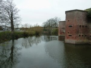SU5901 : Fort Brockhurst - southeastern section of its moat