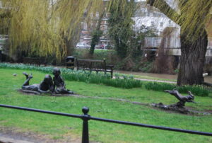 SU9949 : Alice in Wonderland