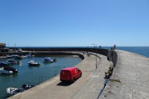 SY3391 : Post van on The Cobb