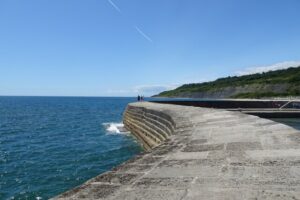 SY3391 : Seaward side of The Cobb