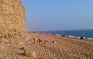 SY4690 : East Cliff, West Bay Beach