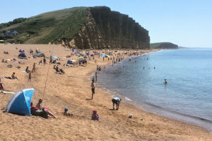 SY4690 : Harbour Beach and Cliff at West Bay