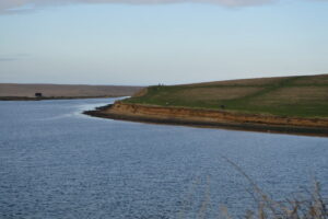 SY6576 : Low cliffs by The Fleet