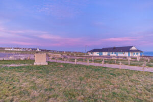 SY6768 : The Lobster Pot and Old Coastguard Cottages