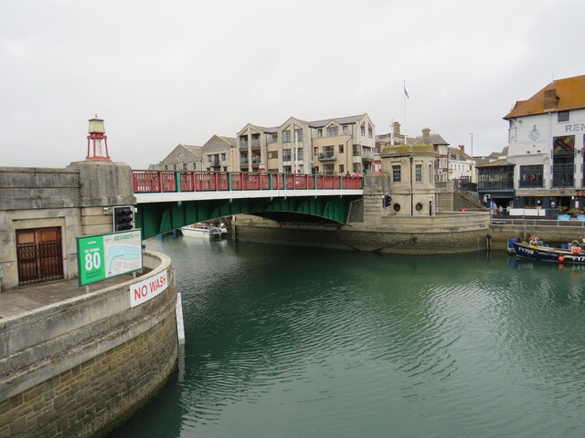 SY6778 : Town Bridge, Weymouth