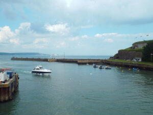 SY6878 : Weymouth harbour entrance