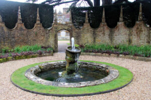 SY7794 : Fountain, Athelhampton House, Dorset