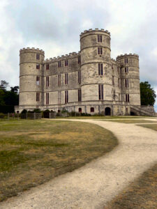 SY8582 : Lulworth Castle