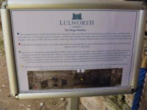 SY8582 : Lulworth Castle and grounds [8]