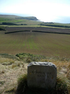 SY9180 : Junction of footpaths above Kimmeridge Bay
