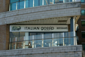 SZ0190 : Italian Gossip, Poole, Dorset