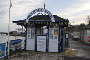 SZ0378 : Swanage Pier