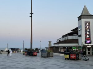 SZ0890 : Pier Approach at the end of the day