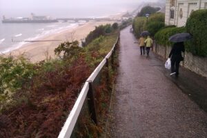 SZ0990 : Path, East Cliff, Bournemouth