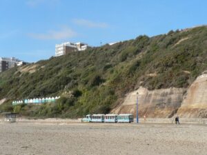SZ1091 : Bournemouth: the land train on the prom