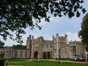 SZ2093 : Highcliffe: Highcliffe Castle