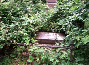 TG2408 : The grave of Joshua Swann