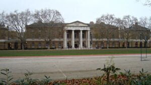 TQ2778 : The Saatchi Gallery