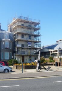 TR3752 : Deal buildings [1]