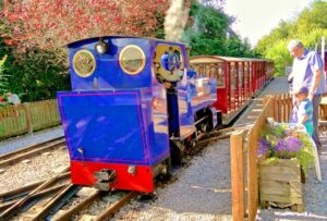 SO5709 : Perrygrove Railway