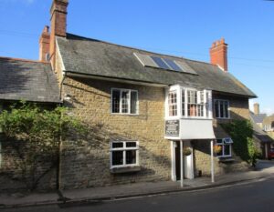 ST5704 : The Acorn Inn, Evershot