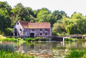 ST7813 : Sturminster Newton Mill