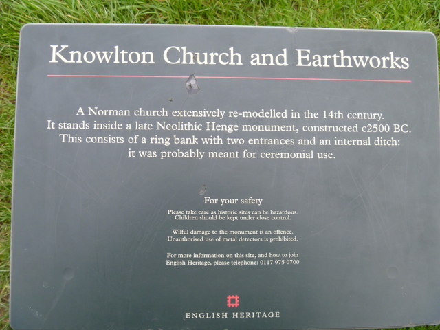 SU0210 : Knowlton church and earthworks [3]