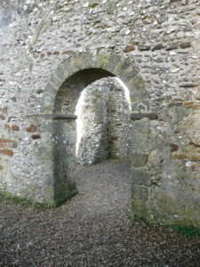 SU0210 : Norman chancel arch, Knowlton Church