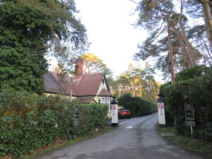SU1303 : Avon Castle Drive, near Ringwood
