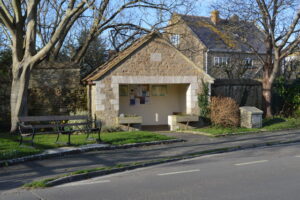 SY4889 : Shelter, Burton Bradstock