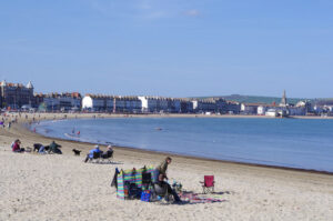 SY6878 : Weymouth - Weymouth Beach