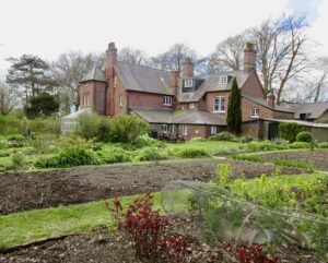 SY7089 : Gardens at Max Gate