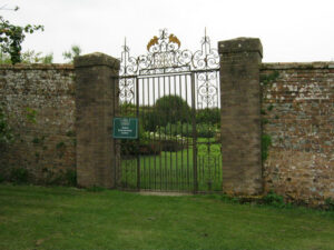 SY7190 : Entrance gate to the demonstration garden at Kingston Maurward