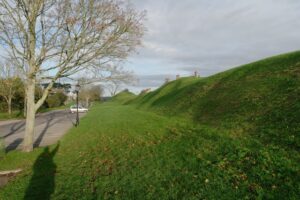 SY9287 : The Saxon walls