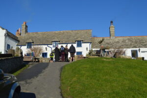 SY9777 : The Square & Compass