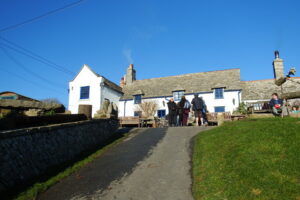 SY9777 : The Square and Compass