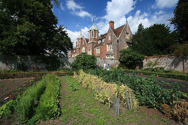 SZ0099 : Dean's Court Wimborne - the Walled Kitchen Garden