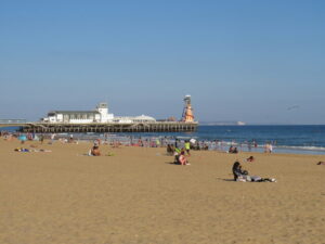 SZ0890 : Bournemouth beach and pier