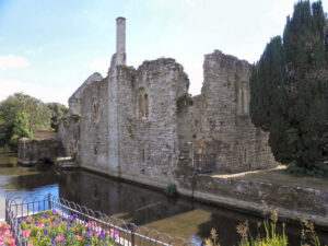 SZ1692 : Christchurch Castle, The Bailey