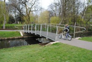 TF6219 : Modern Bridge